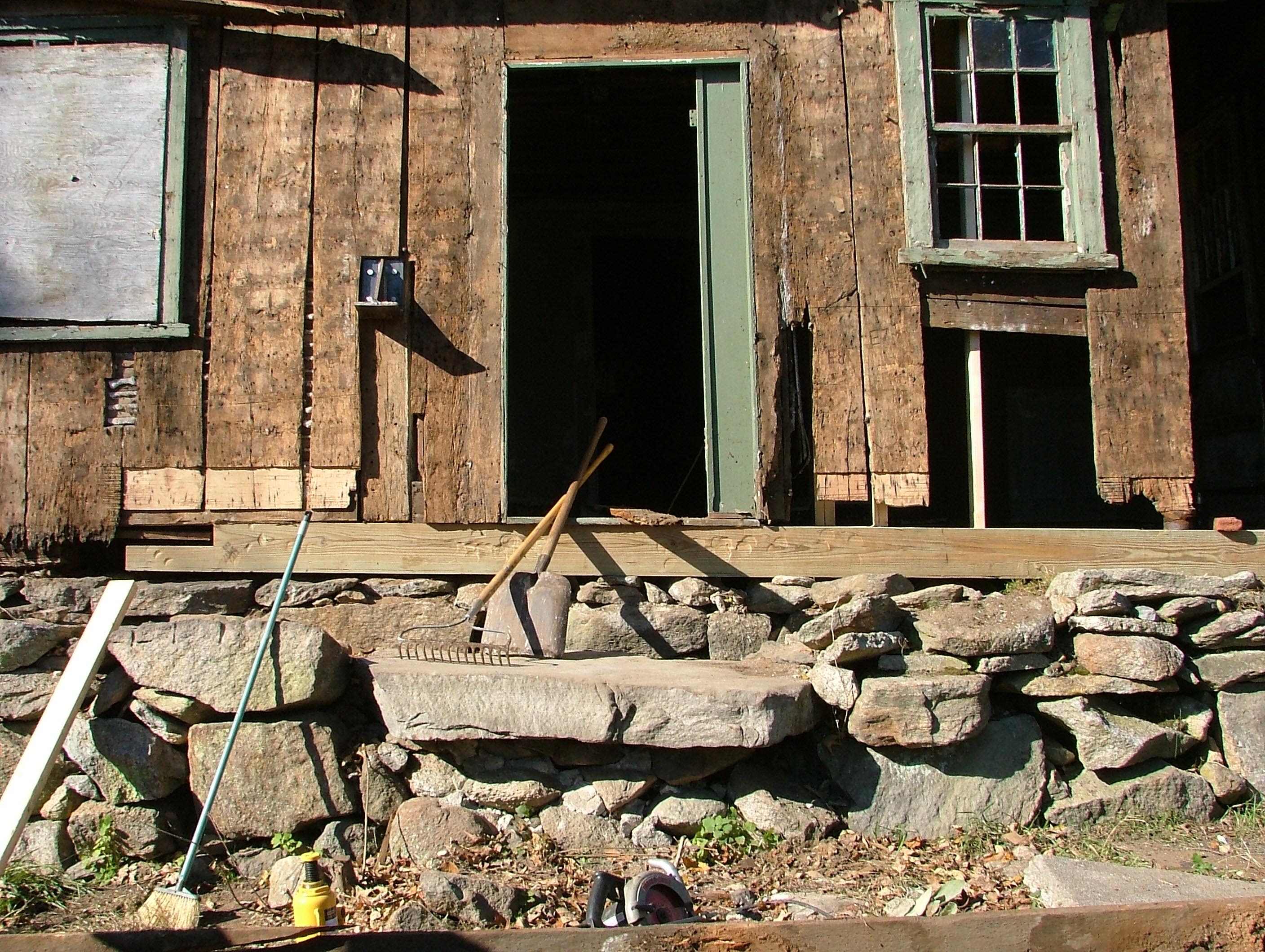 Akin House, marks for the original doorway. November 7, 2005