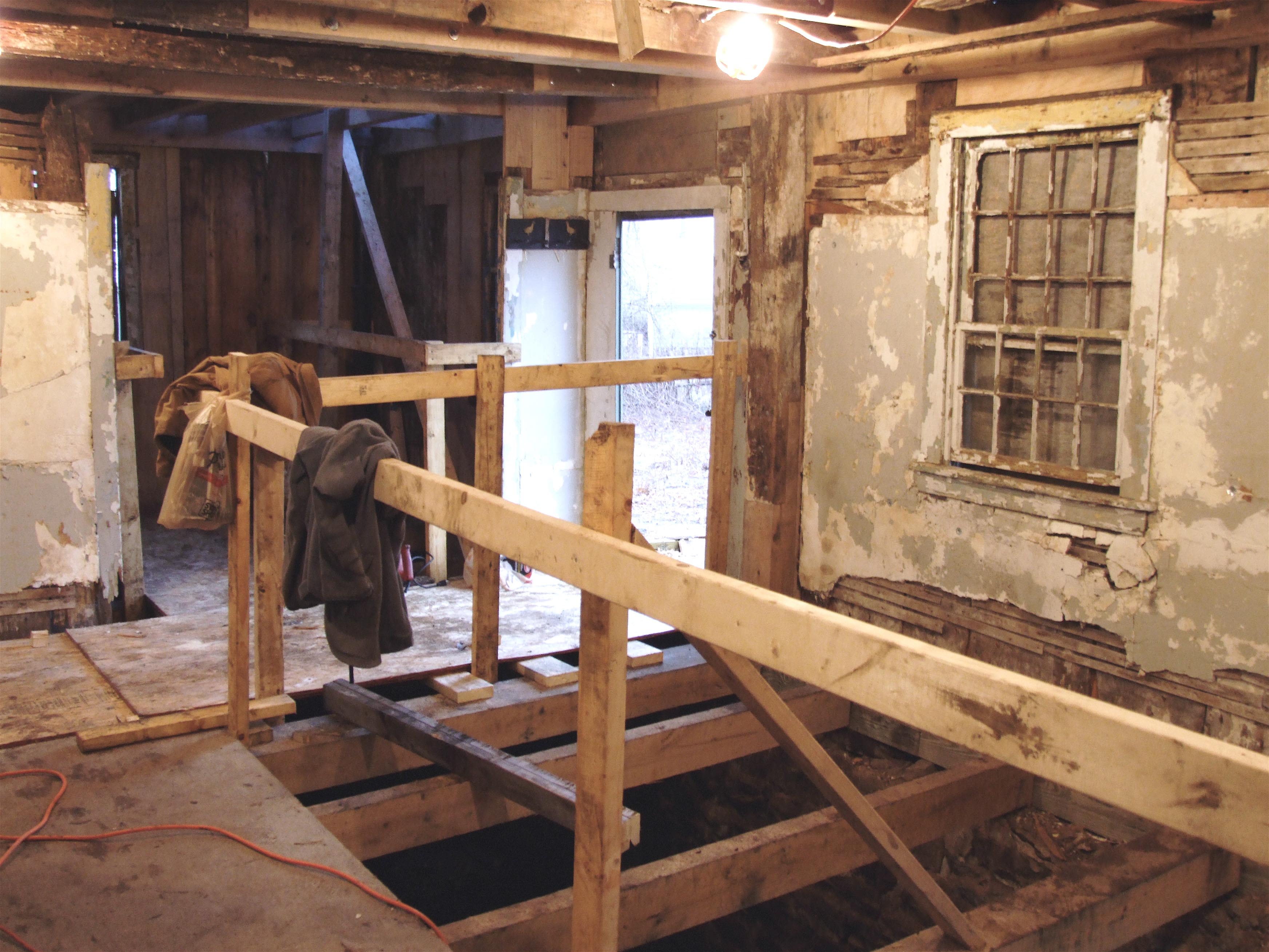 Akin House, Building a Walkway for Guests in D Room. January 31, 2006