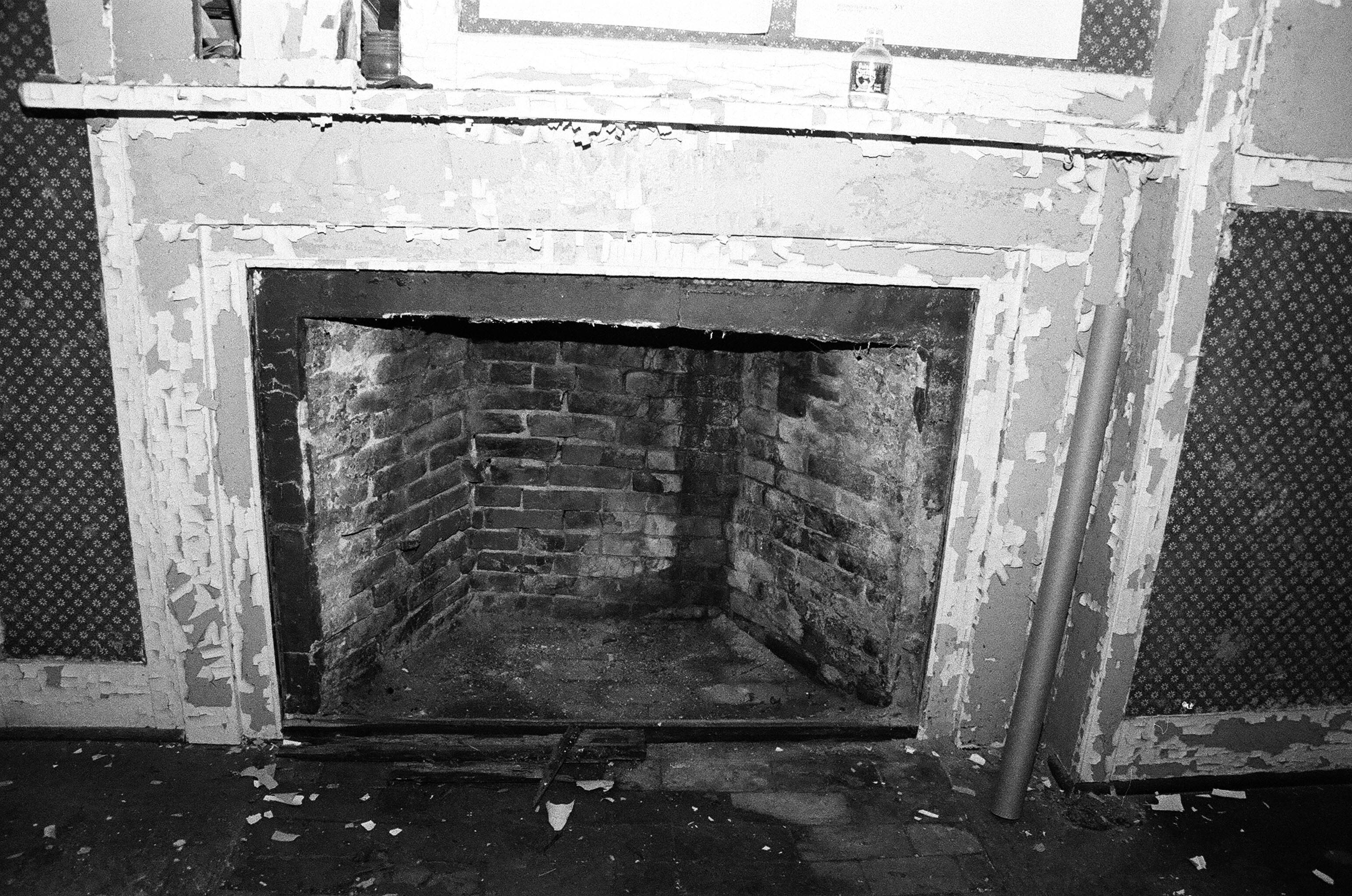 Akin House, South Parlor Firebox