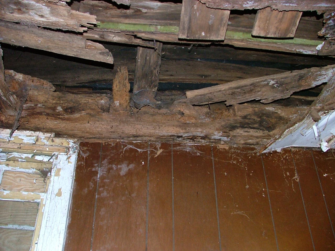 Akin House, Northwest corner of A room. October 20, 2005